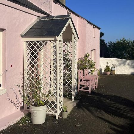 The Pink Cottage Upstairs Suite & Garden Summer Room Whitehead Esterno foto