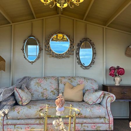 The Pink Cottage Upstairs Suite & Garden Summer Room Whitehead Esterno foto