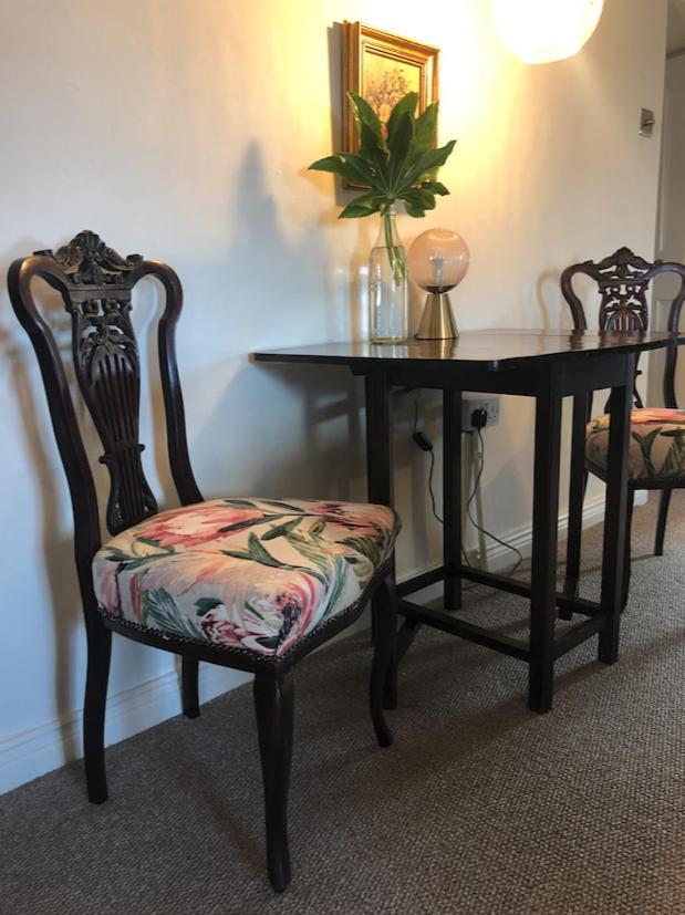 The Pink Cottage Upstairs Suite & Garden Summer Room Whitehead Esterno foto