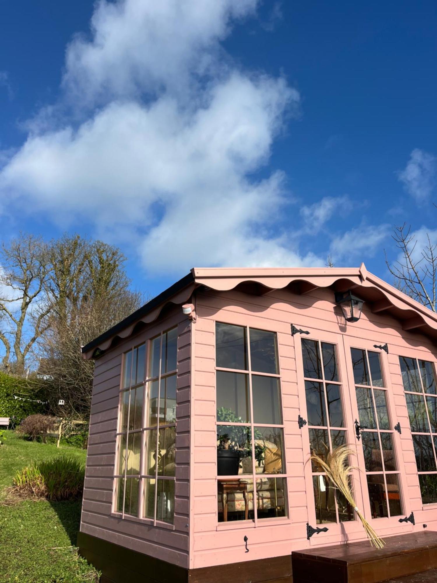 The Pink Cottage Upstairs Suite & Garden Summer Room Whitehead Esterno foto