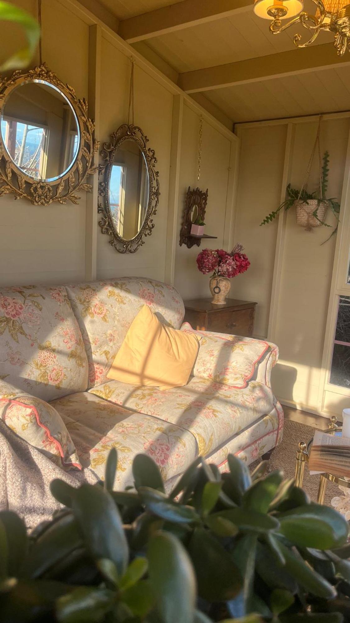 The Pink Cottage Upstairs Suite & Garden Summer Room Whitehead Esterno foto